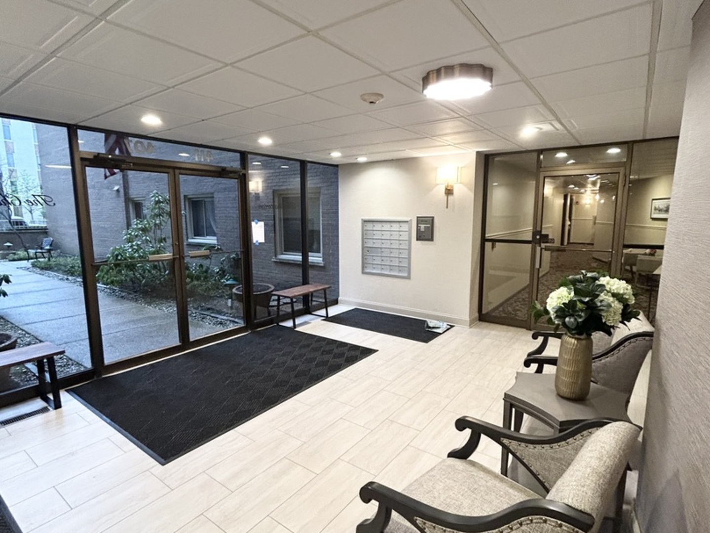 407 Ashland Avenue #3G, River Forest, IL 60305
