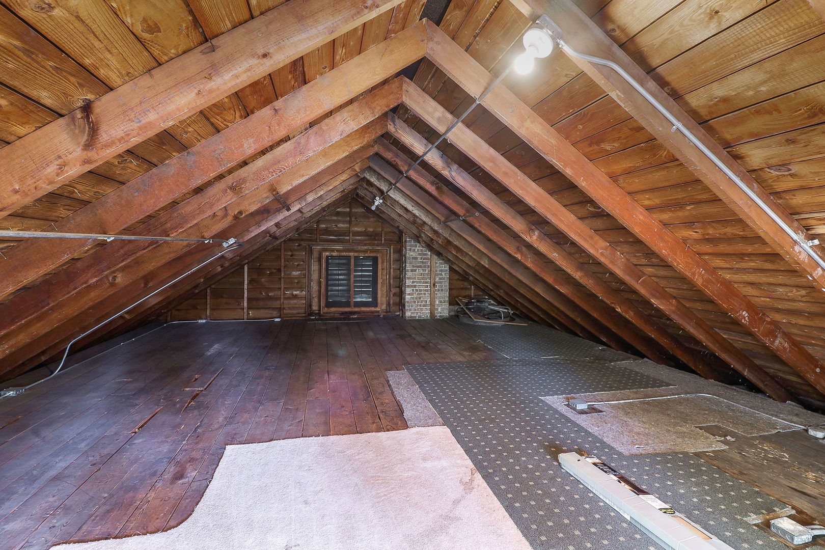 831 W Galena Boulevard, Aurora, IL 60506