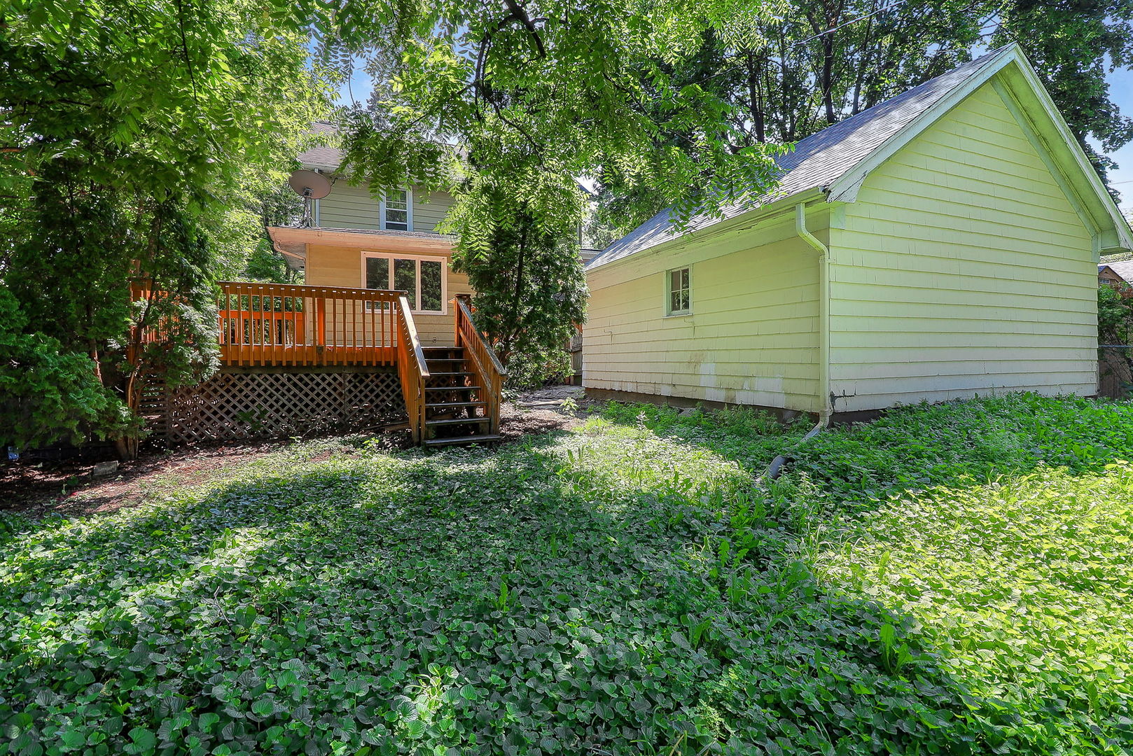 831 W Galena Boulevard, Aurora, IL 60506