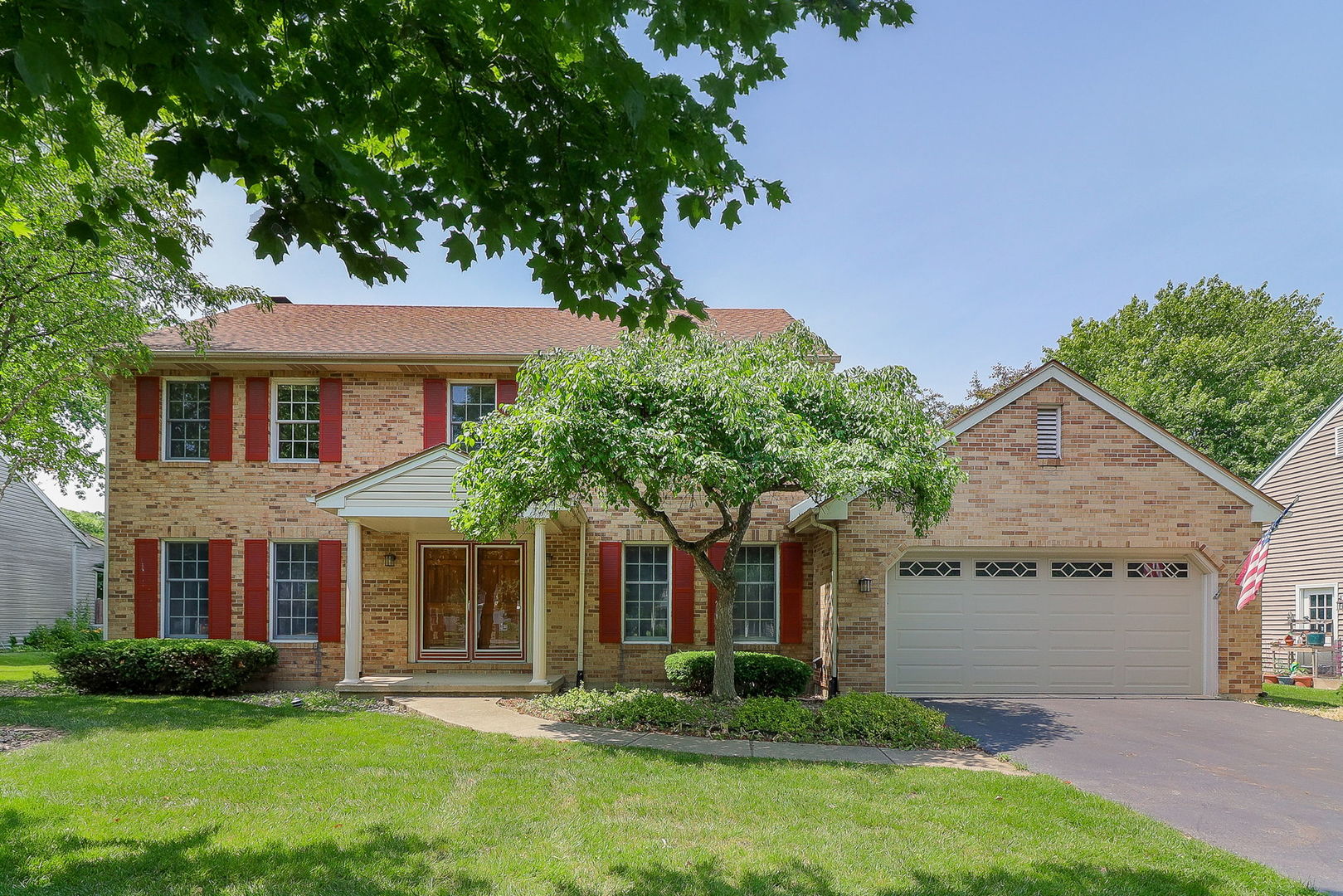 1717 Essex Court, St. Charles, IL 60174