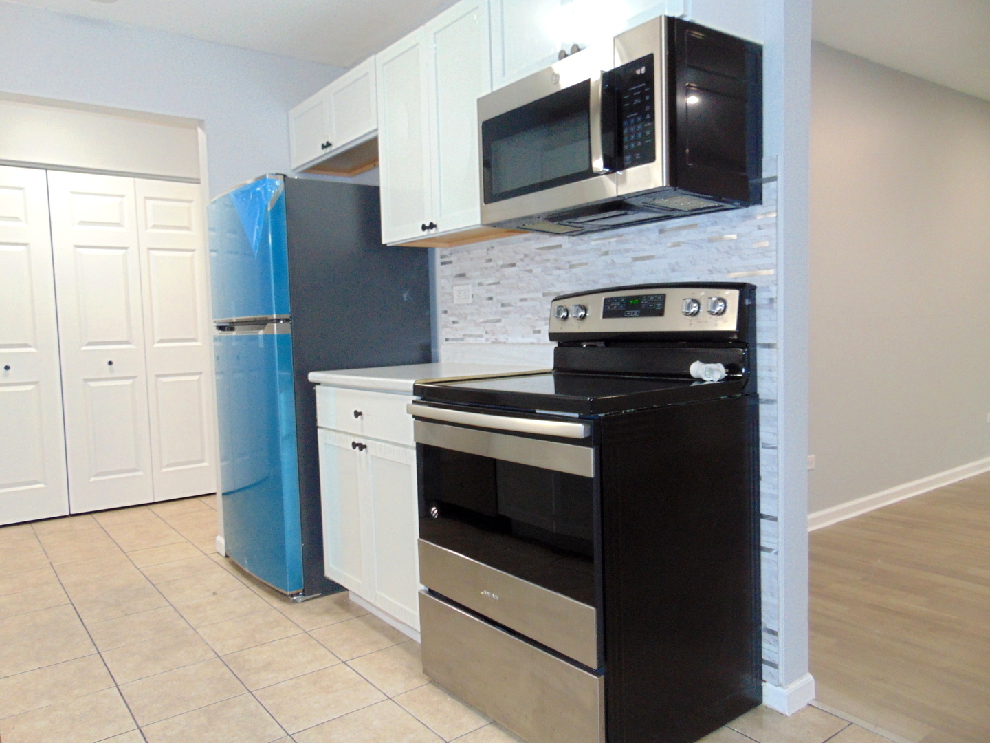 860 E Old Willow Road #243, Prospect Heights, IL 60070