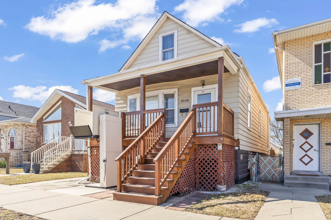 4538 S Springfield Avenue, Chicago, IL 60632