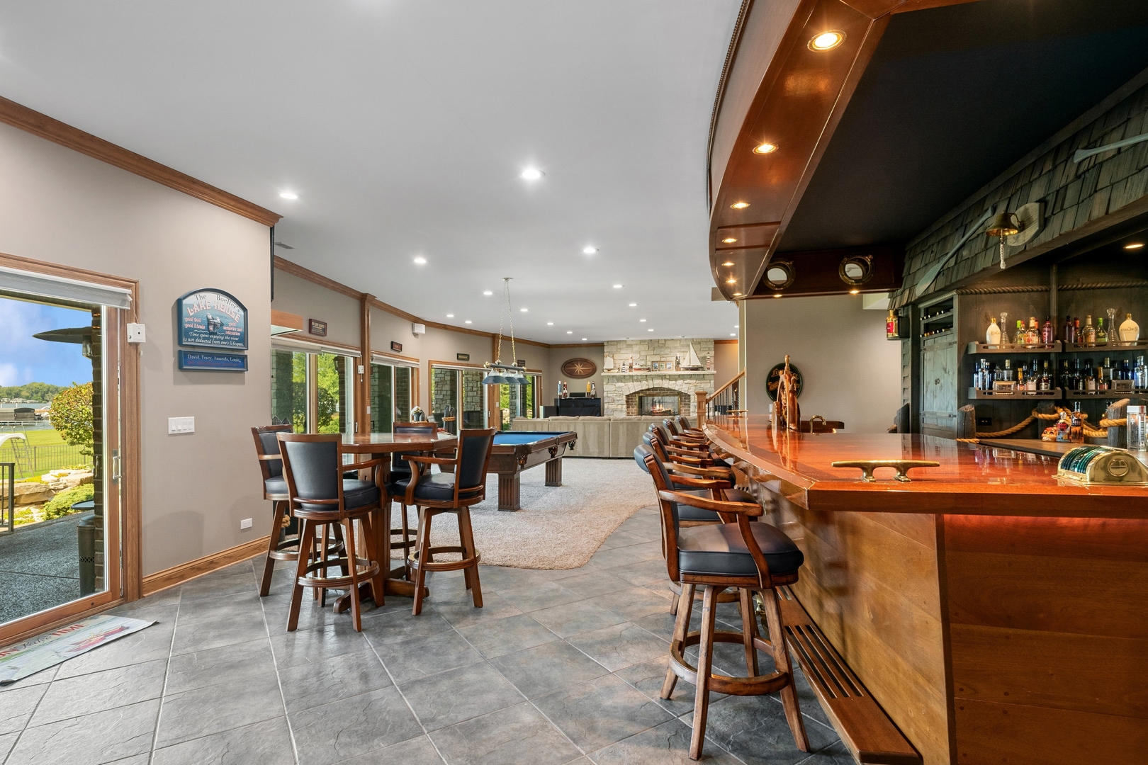 25164 W SUNSET Lane, Lake Villa, IL 60046