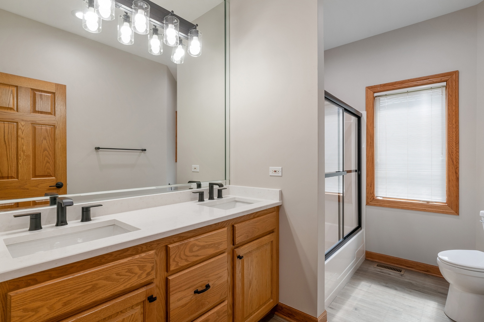 25164 W SUNSET Lane, Lake Villa, IL 60046