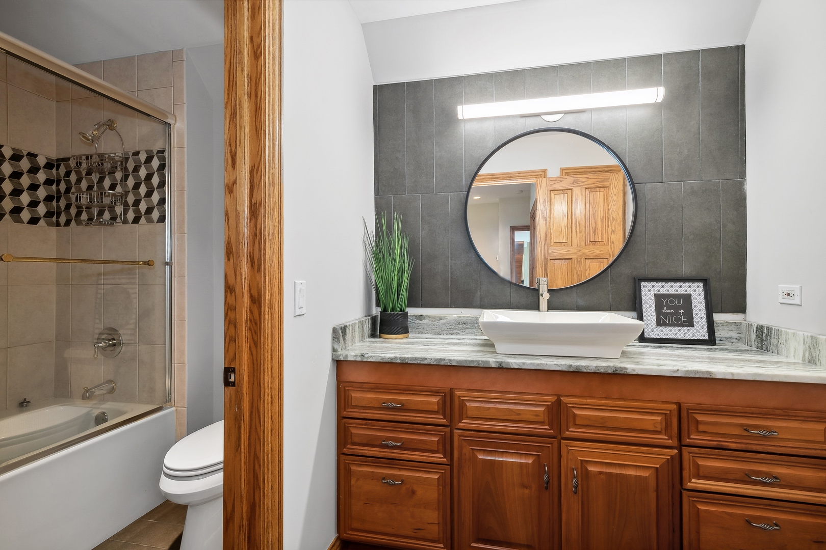 25164 W SUNSET Lane, Lake Villa, IL 60046