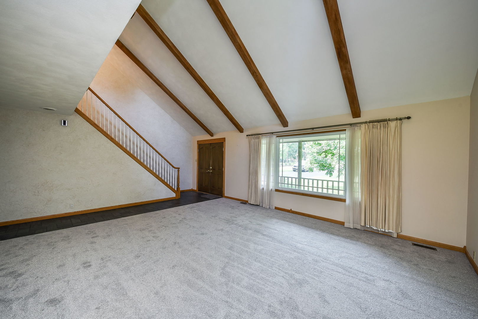 13 Gunflint Court, Oswego, IL 60543