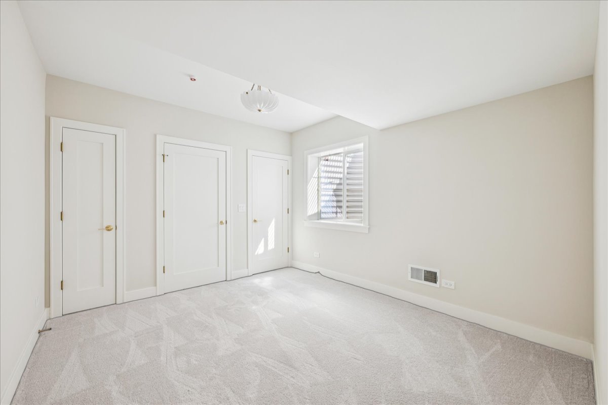 1068 Livingston (Lot 1) Avenue, Highland Park, IL 60035