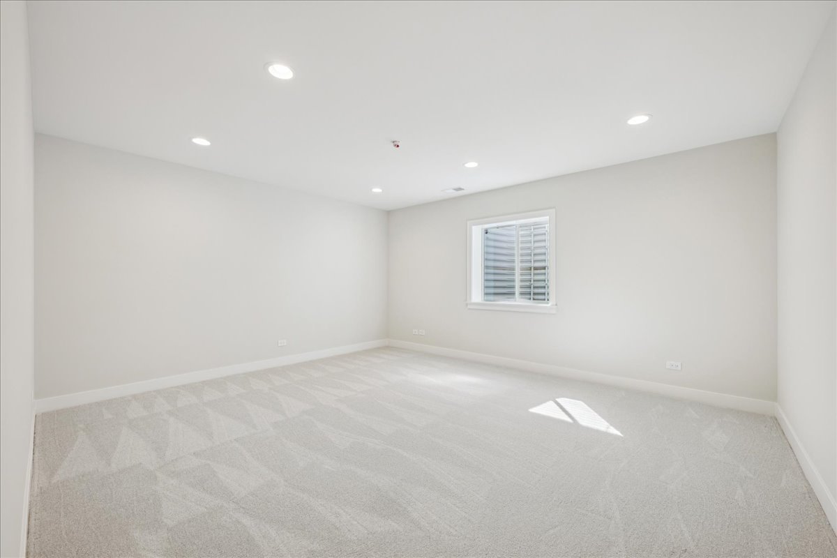 1068 Livingston (Lot 1) Avenue, Highland Park, IL 60035