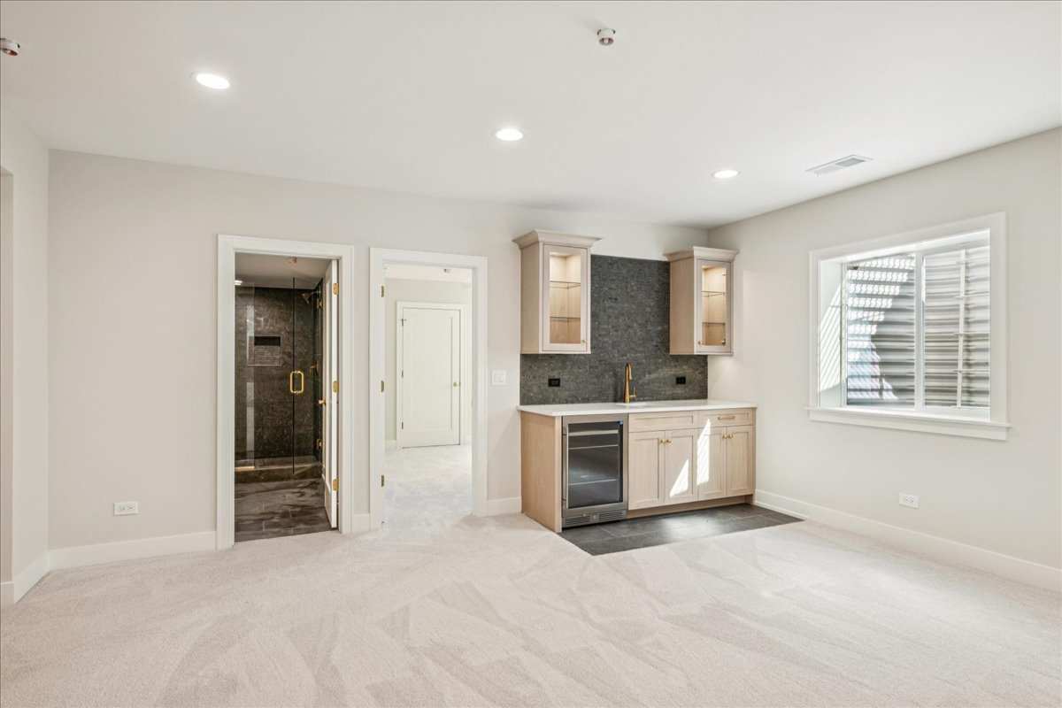 1068 Livingston (Lot 1) Avenue, Highland Park, IL 60035