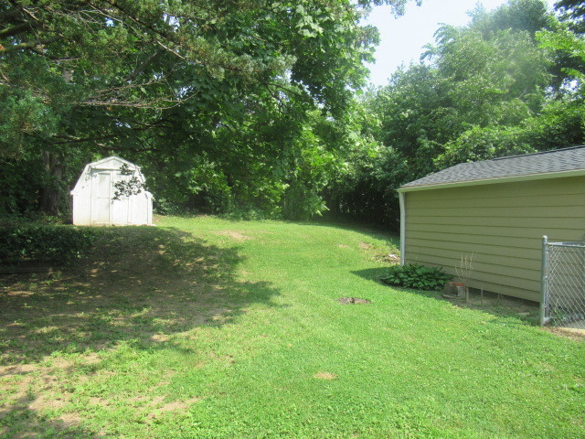 1018 W Langdon Street, Freeport, IL 61032