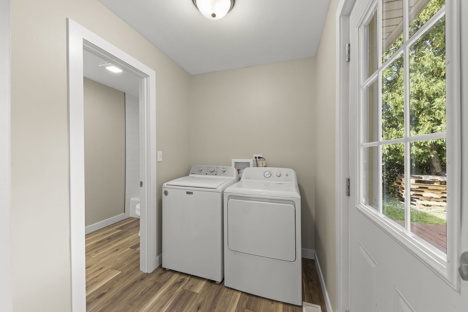 700 Pleasant Place, Streamwood, IL 60107