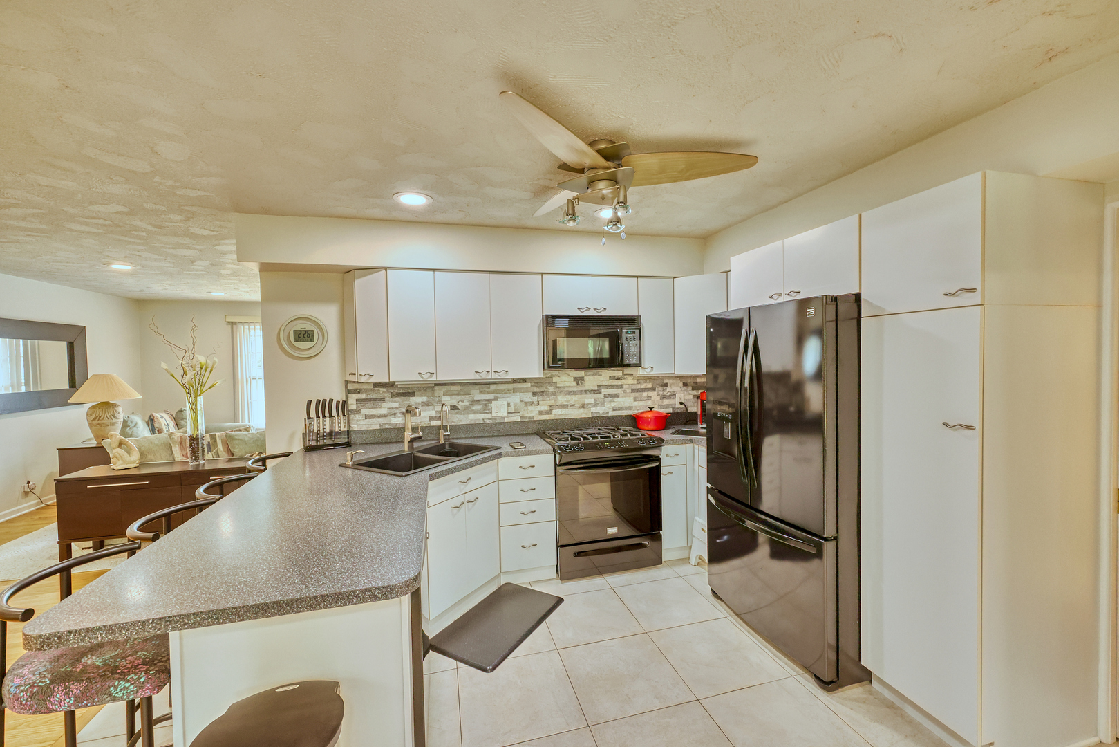 5N409 Eagle Terrace, Itasca, IL 60143