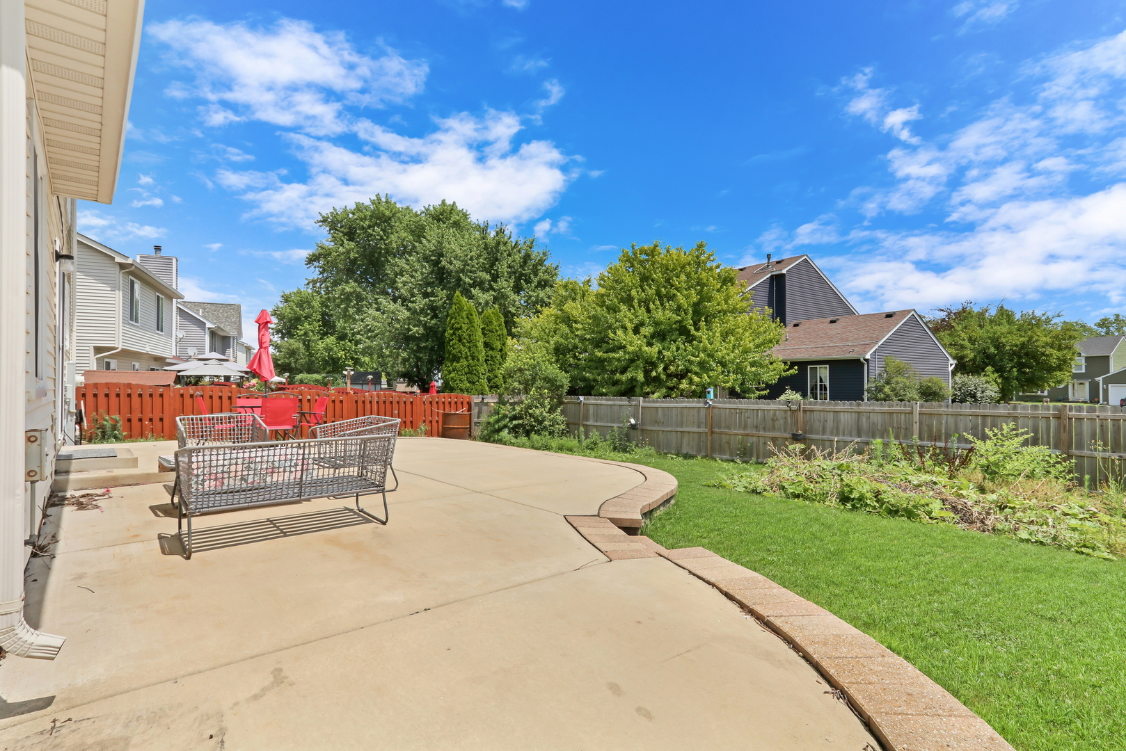 1999 N Amber Prairie Way, Lake Villa, IL 60046