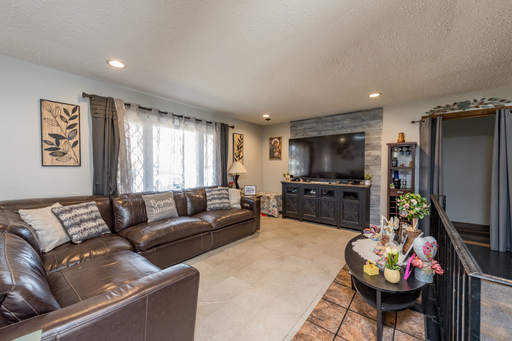 10113 W Center Street, Beach Park, IL 60087