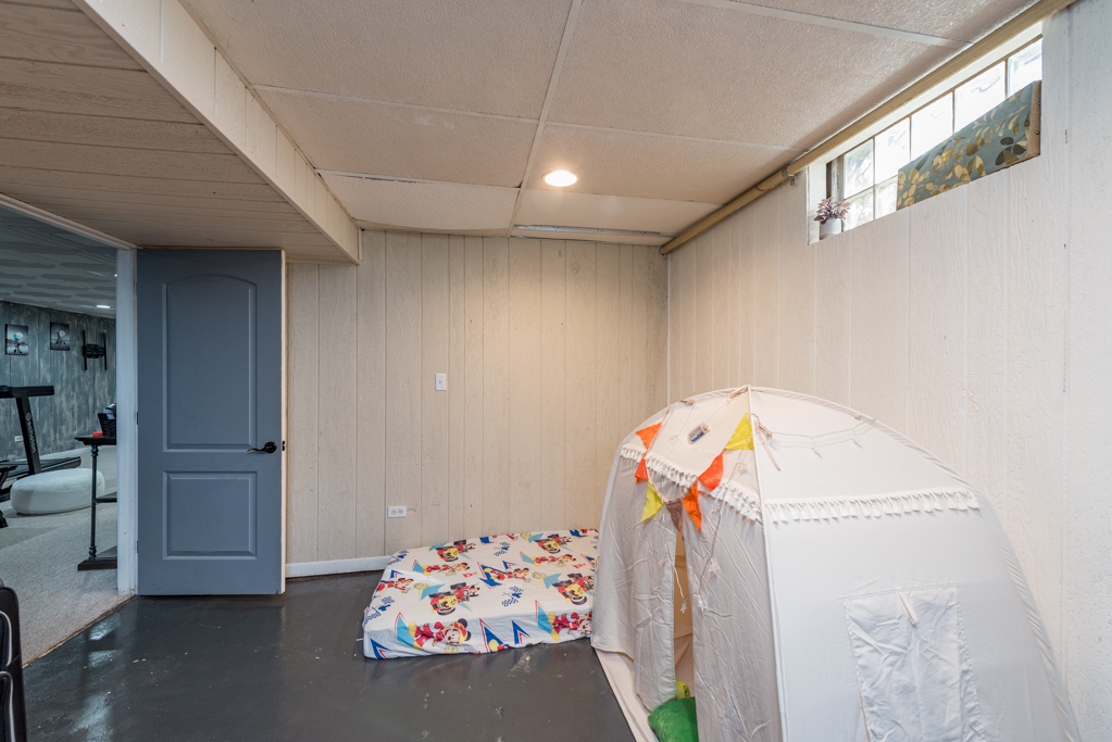10113 W Center Street, Beach Park, IL 60087