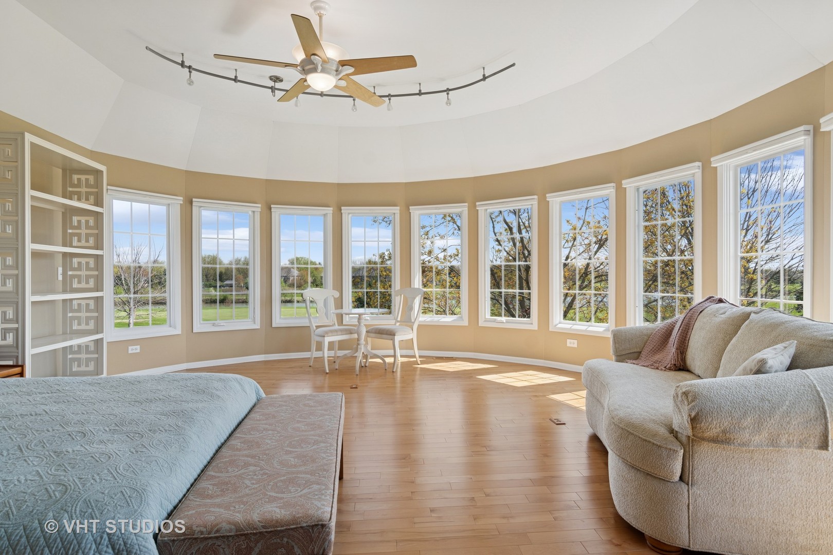 10603 Royal Porthcawl Drive, Naperville, IL 60564