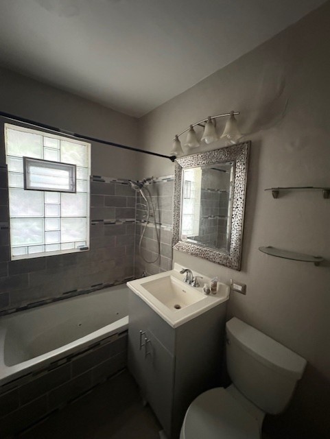 1521 E 68th Street #1, Chicago, IL 60637