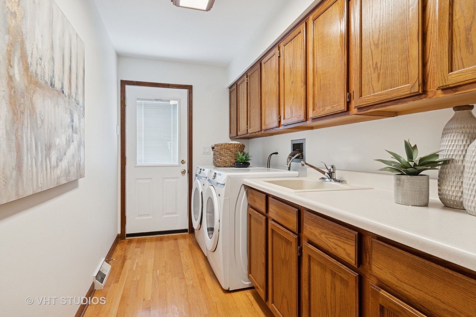 1109 E Gartner Road, Naperville, IL 60540