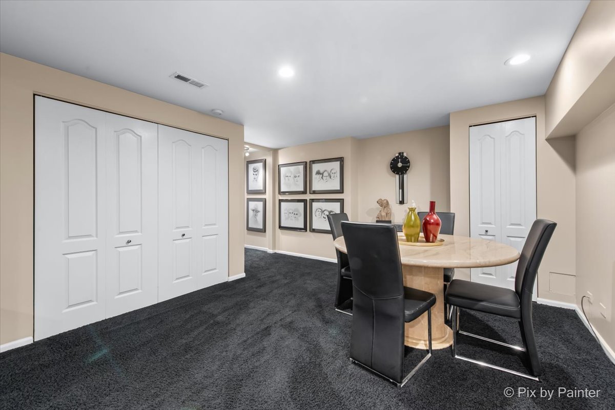 625 Marseilles Circle, Buffalo Grove, IL 60089