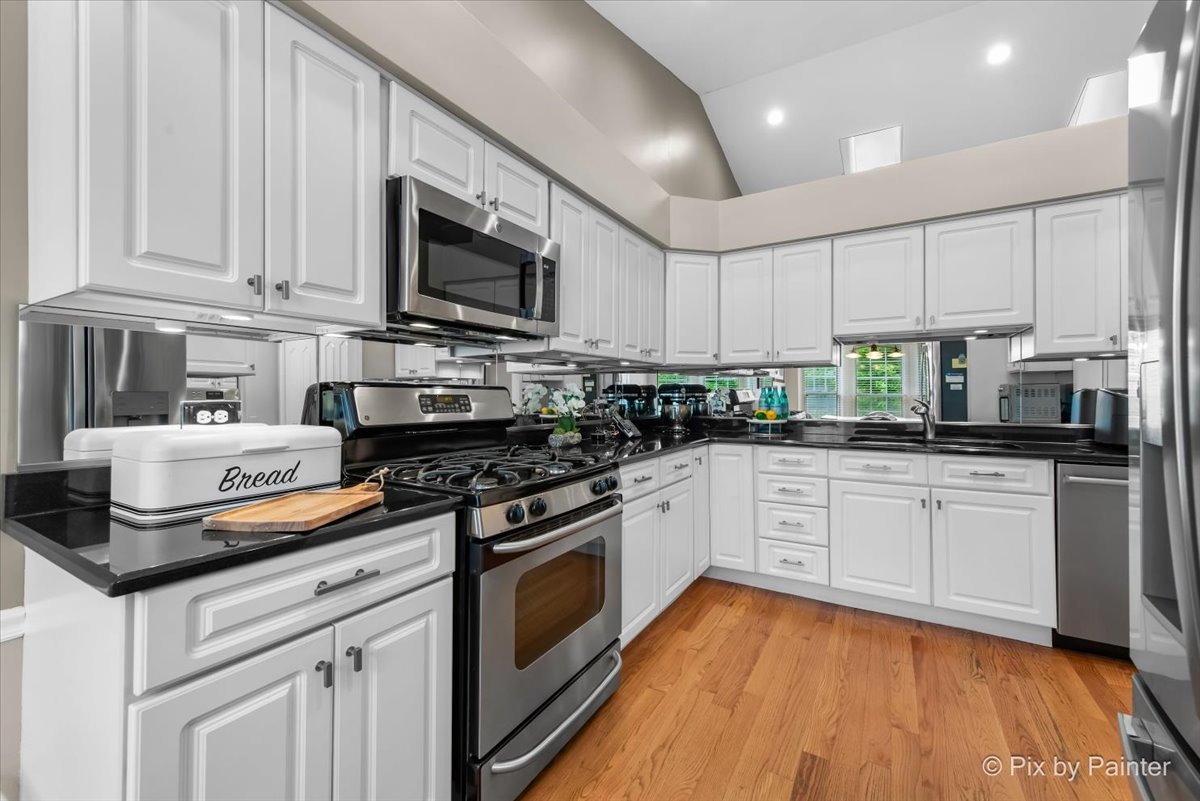 625 Marseilles Circle, Buffalo Grove, IL 60089