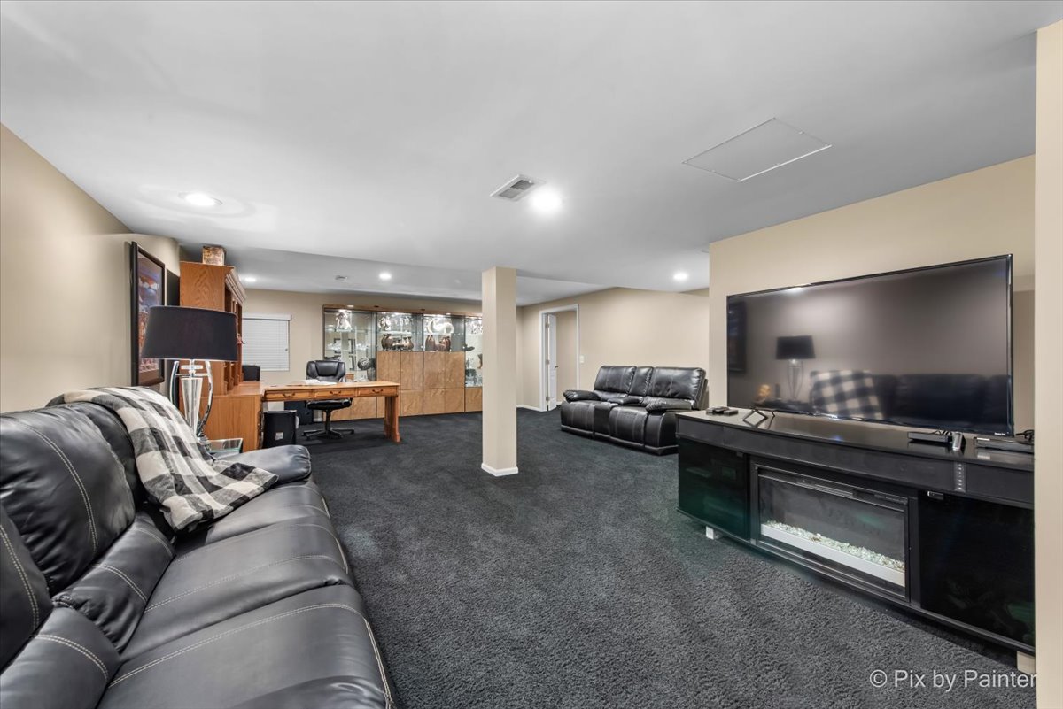 625 Marseilles Circle, Buffalo Grove, IL 60089