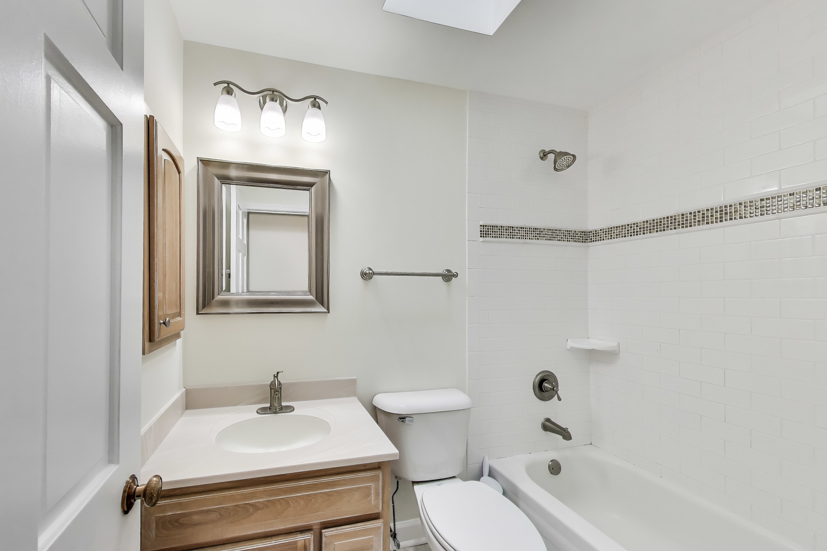 5030 Dukesberry Lane, Hoffman Estates, IL 60010