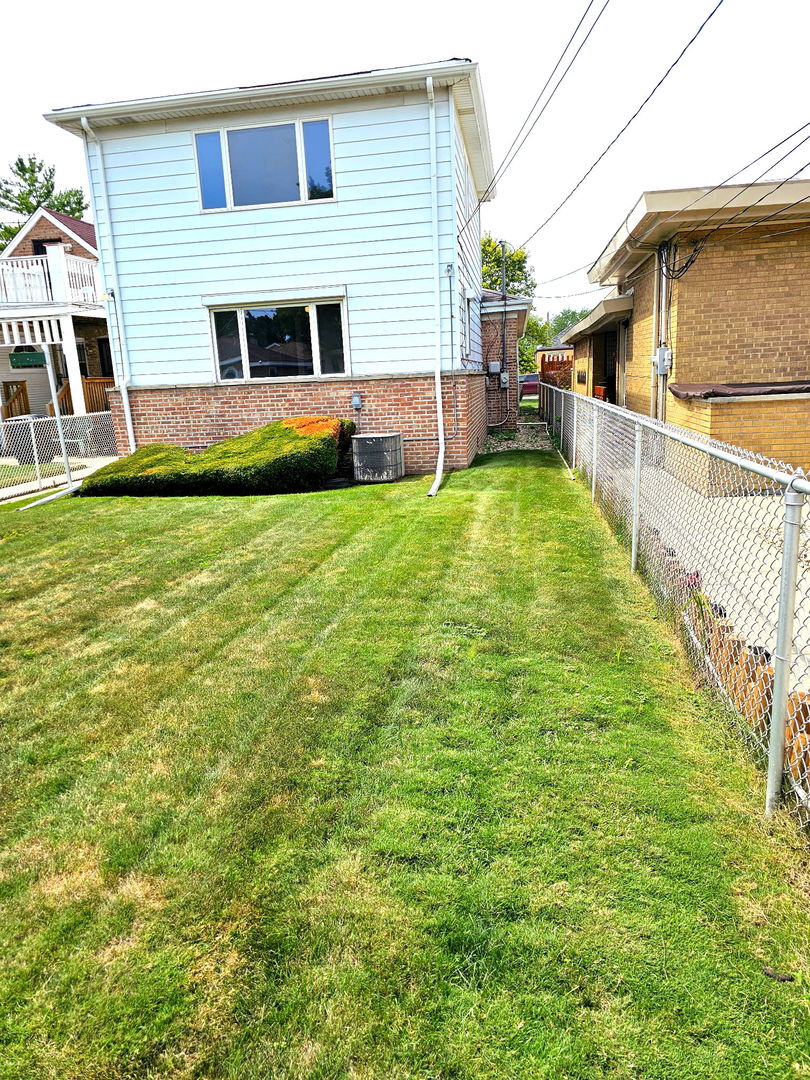 8605 S Calumet Avenue, Chicago, IL 60619