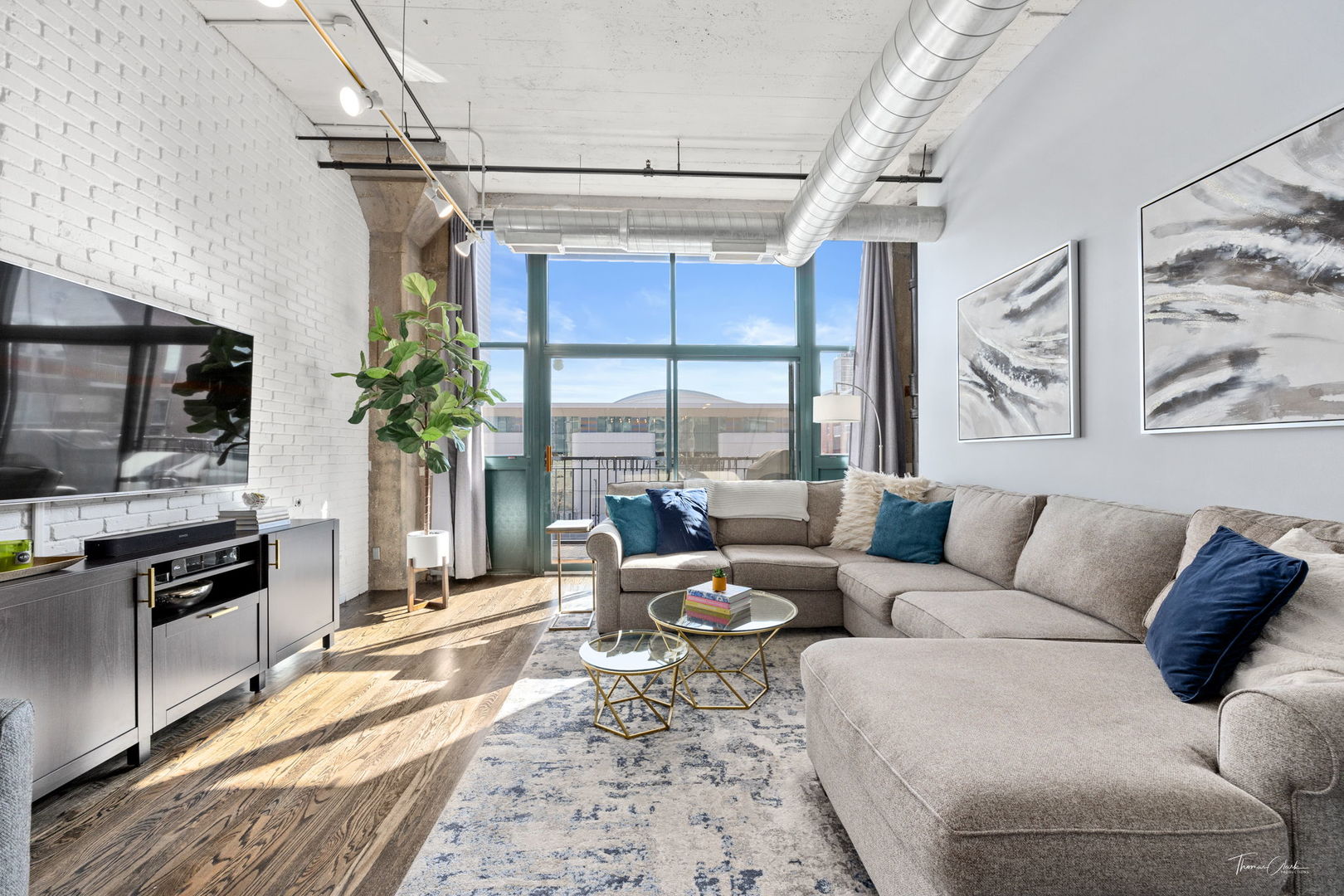 221 E Cullerton Street #417, Chicago, IL 60616