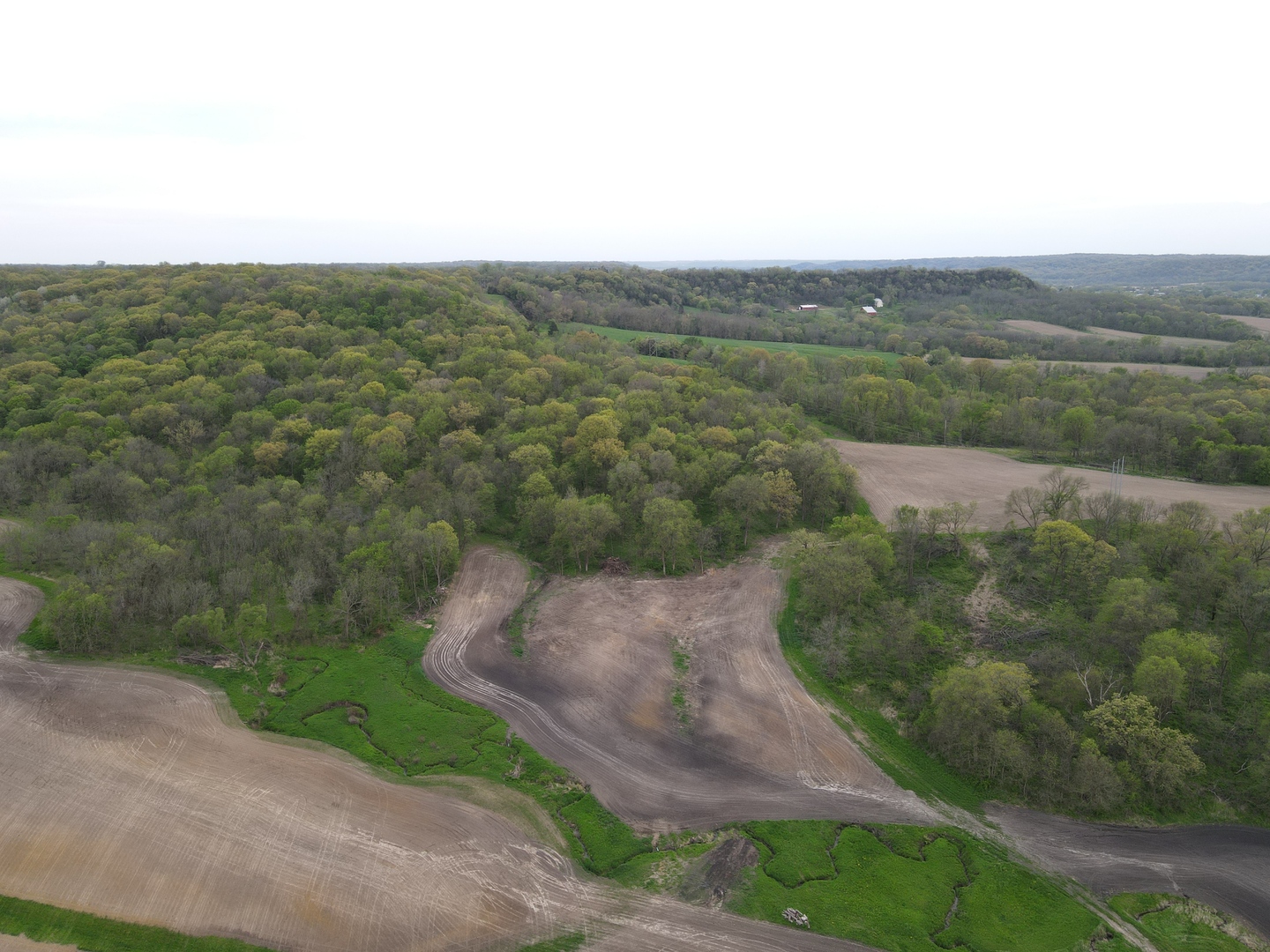 000 W Steele Road, Hanover, IL 61041