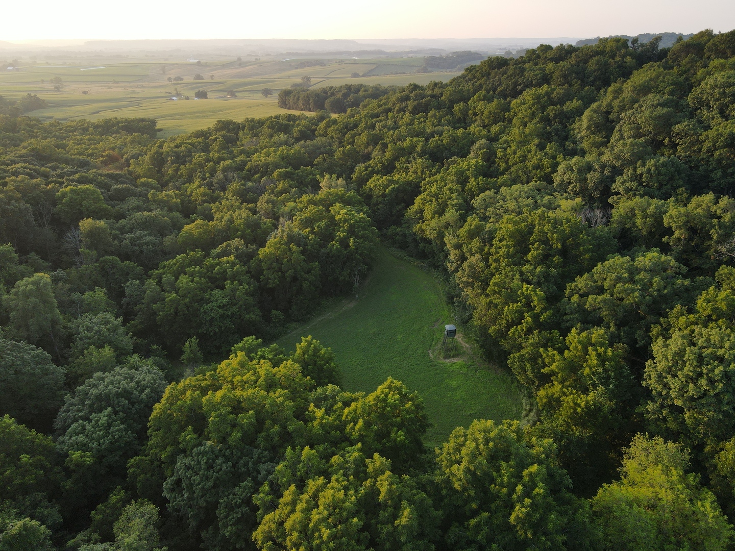 000 W Steele Road, Hanover, IL 61041