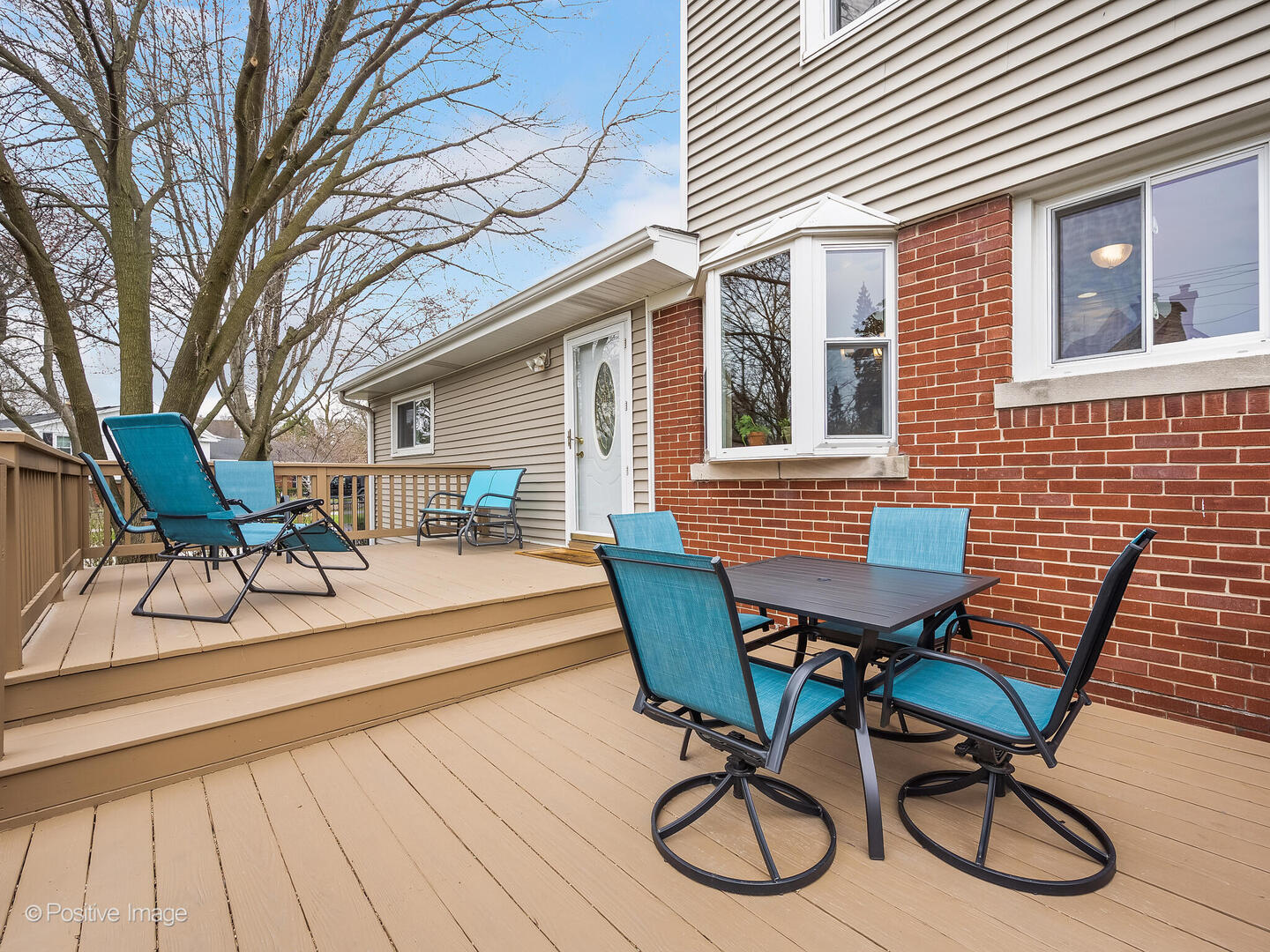 1041 S Waiola Avenue, La Grange, IL 60525
