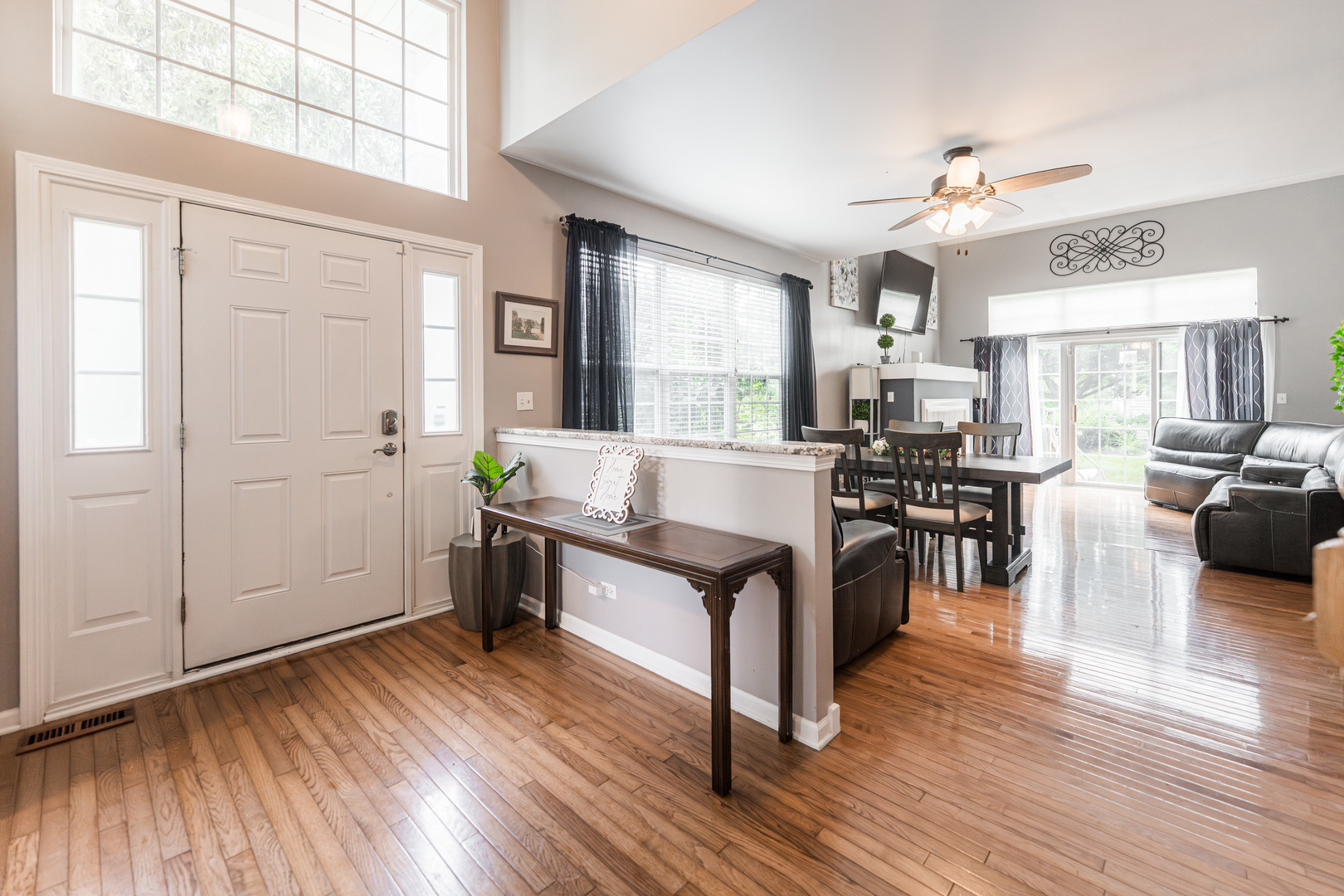 1975 Fountain Grass Circle, Bartlett, IL 60103