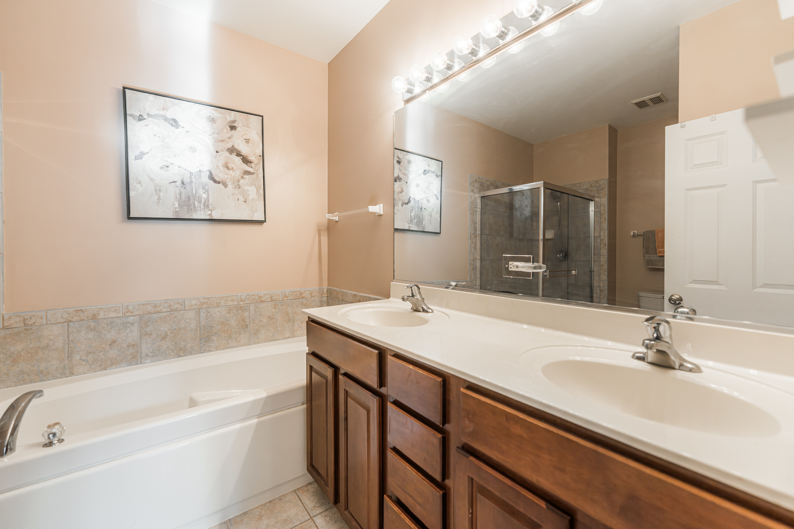 1975 Fountain Grass Circle, Bartlett, IL 60103