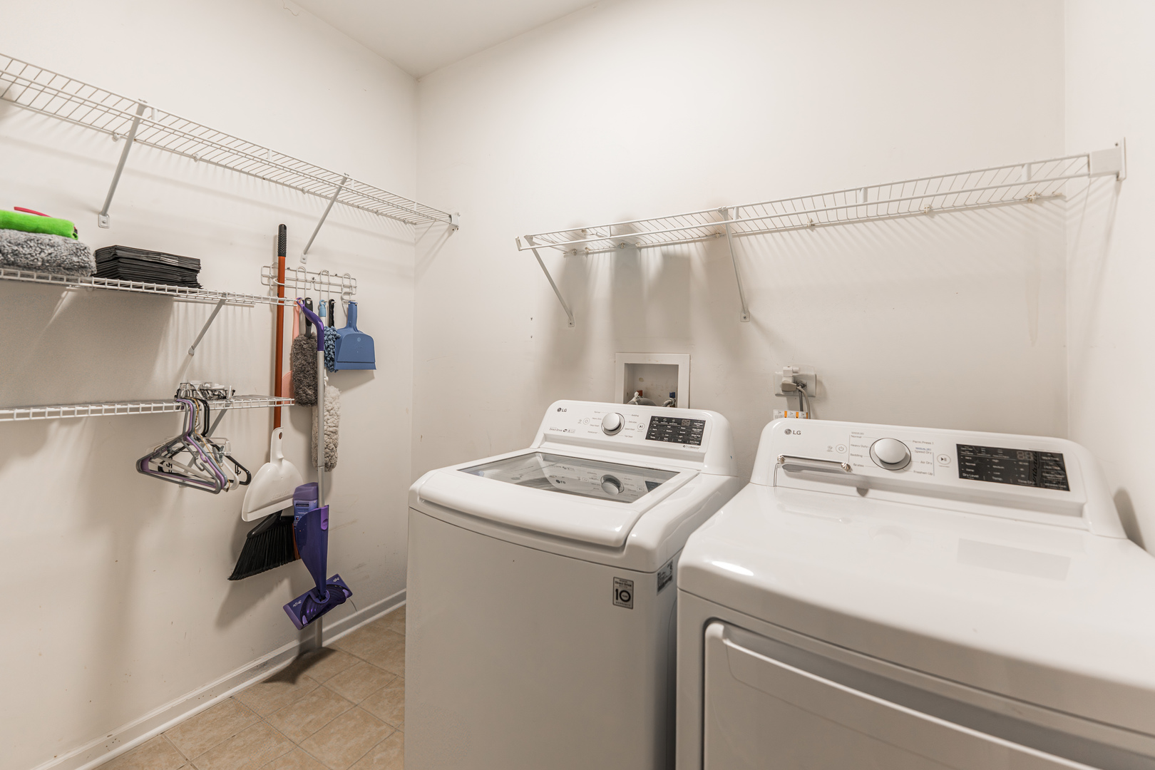 1975 Fountain Grass Circle, Bartlett, IL 60103