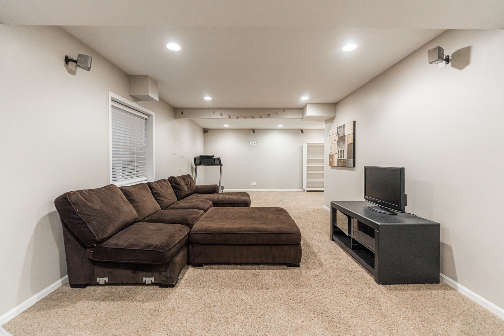 1975 Fountain Grass Circle, Bartlett, IL 60103