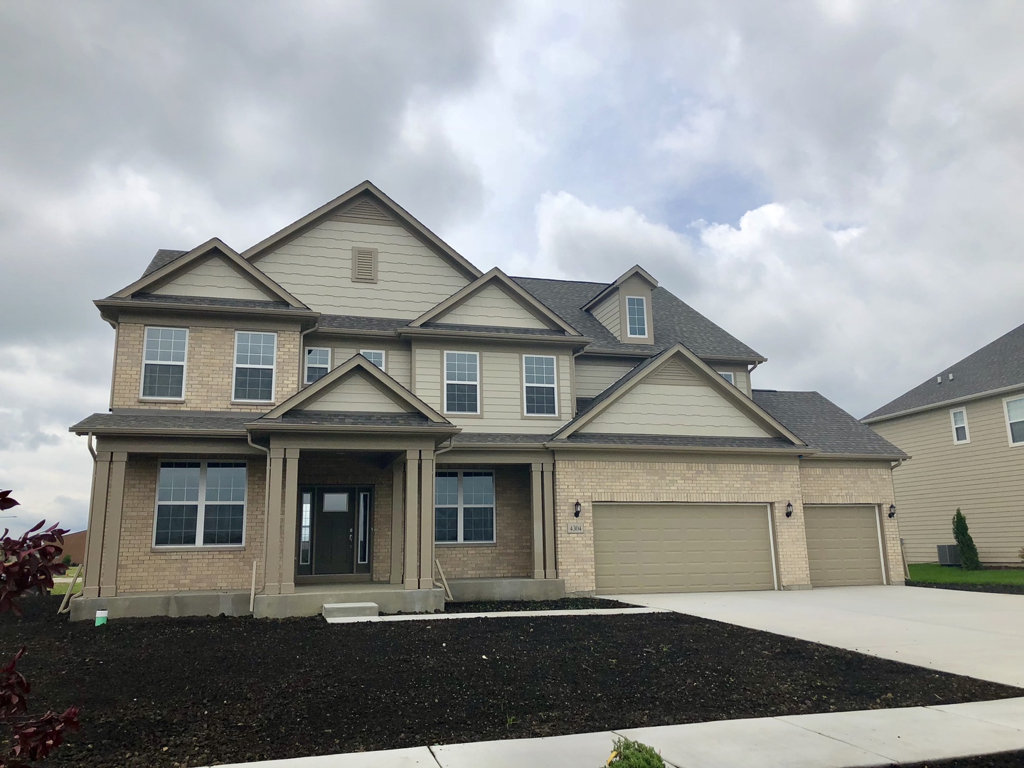 12854 S Sydney Circle, Plainfield, IL 60585