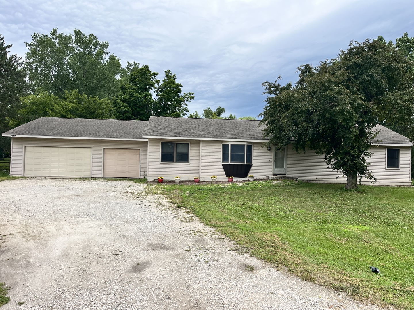33430 N Hunt Club Road, Libertyville, IL 60048