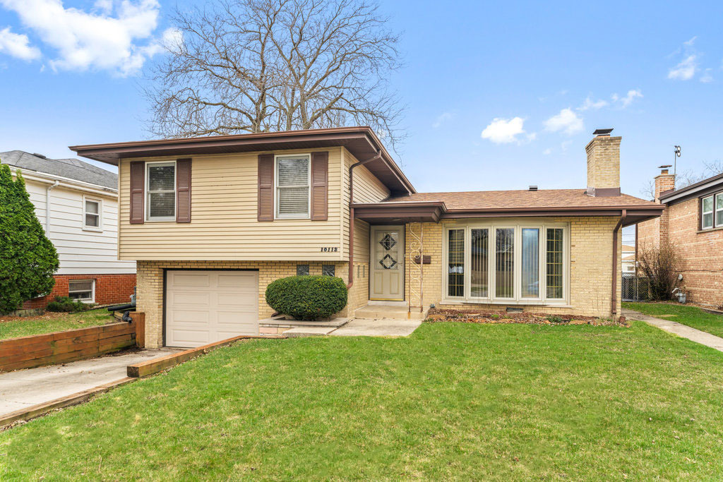 10112 Mulberry Avenue, Oak Lawn, IL 60453