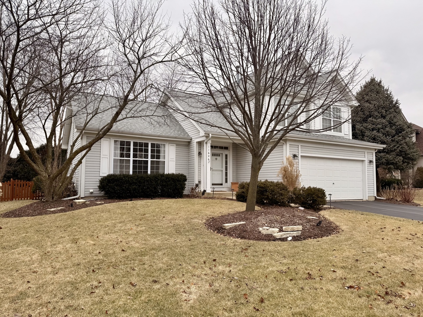11646 S Olympic Drive, Plainfield, IL 60585