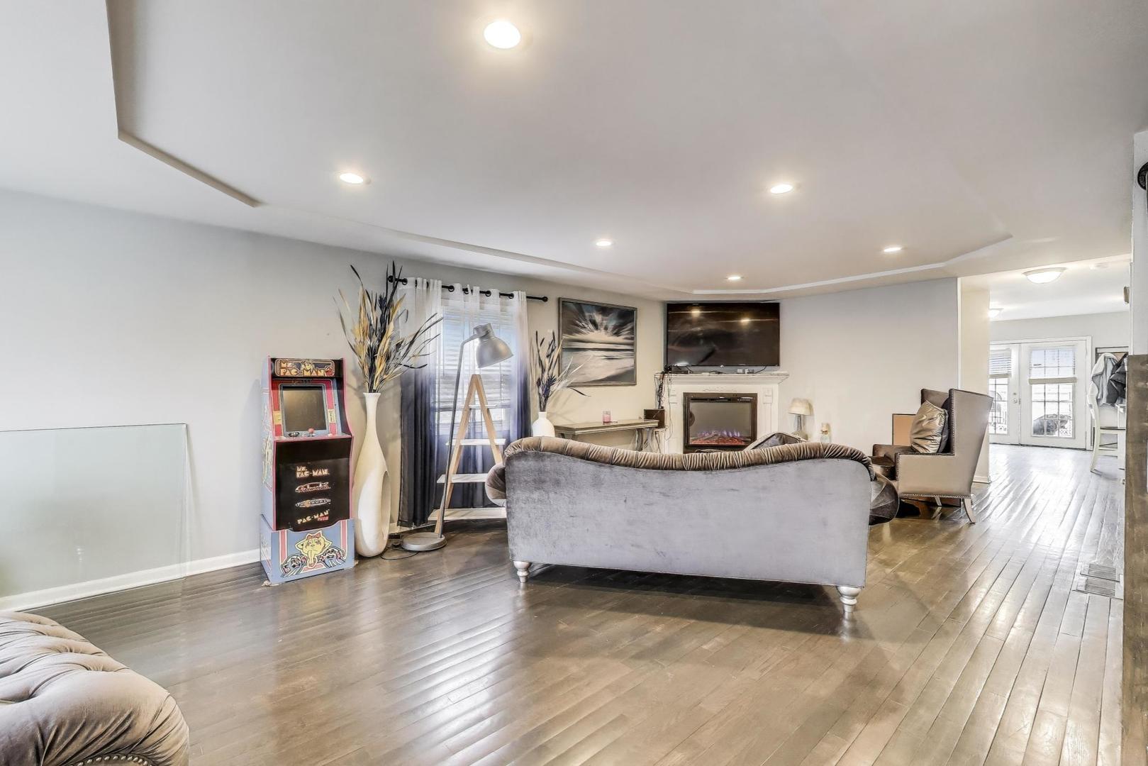 8618 S Morgan Street, Chicago, IL 60620