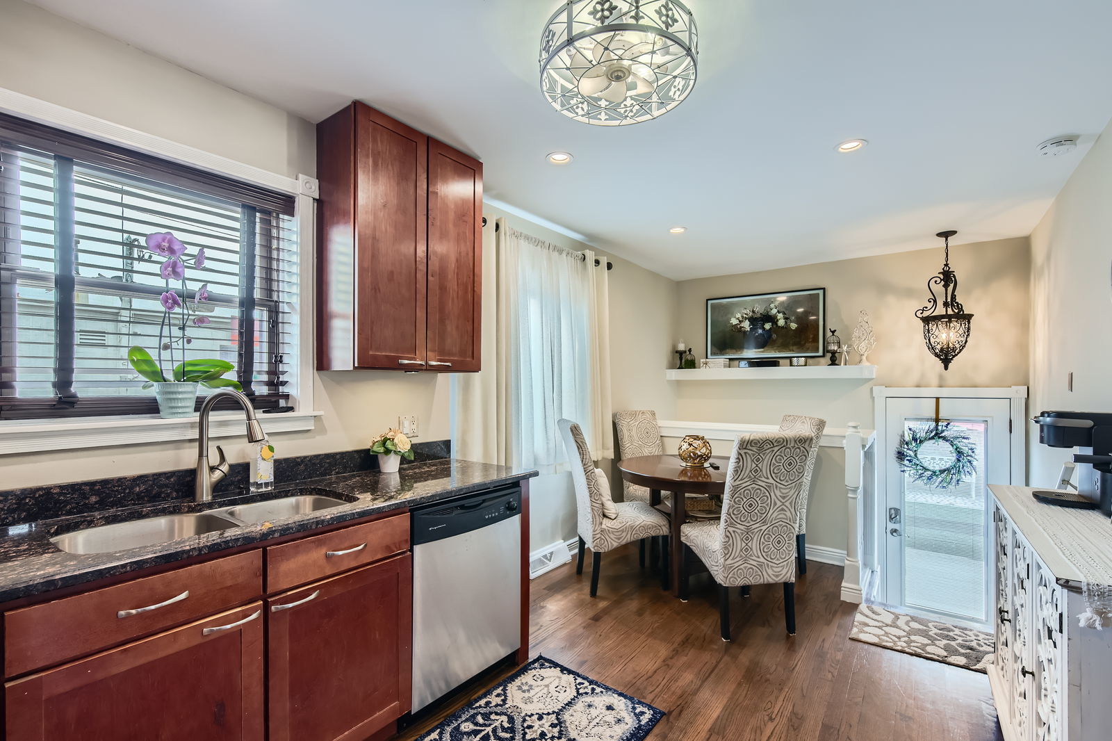 5446 S Nashville Avenue, Chicago, IL 60638