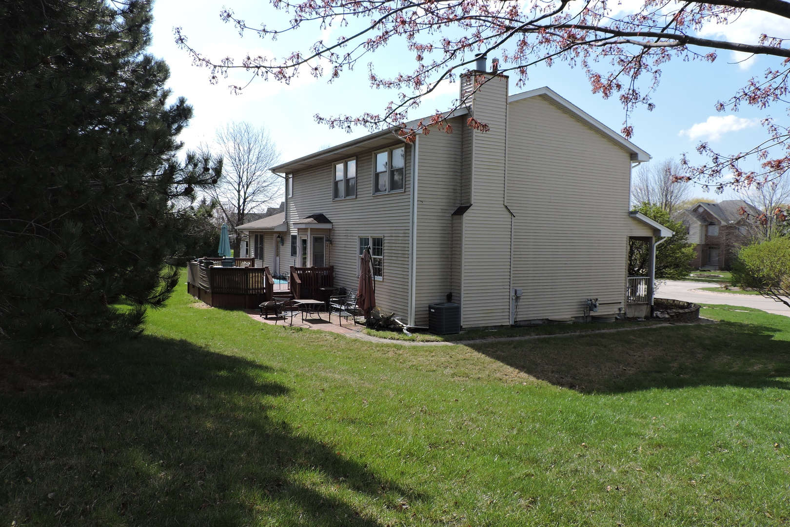 16954 Mohican Drive, Lockport, IL 60441