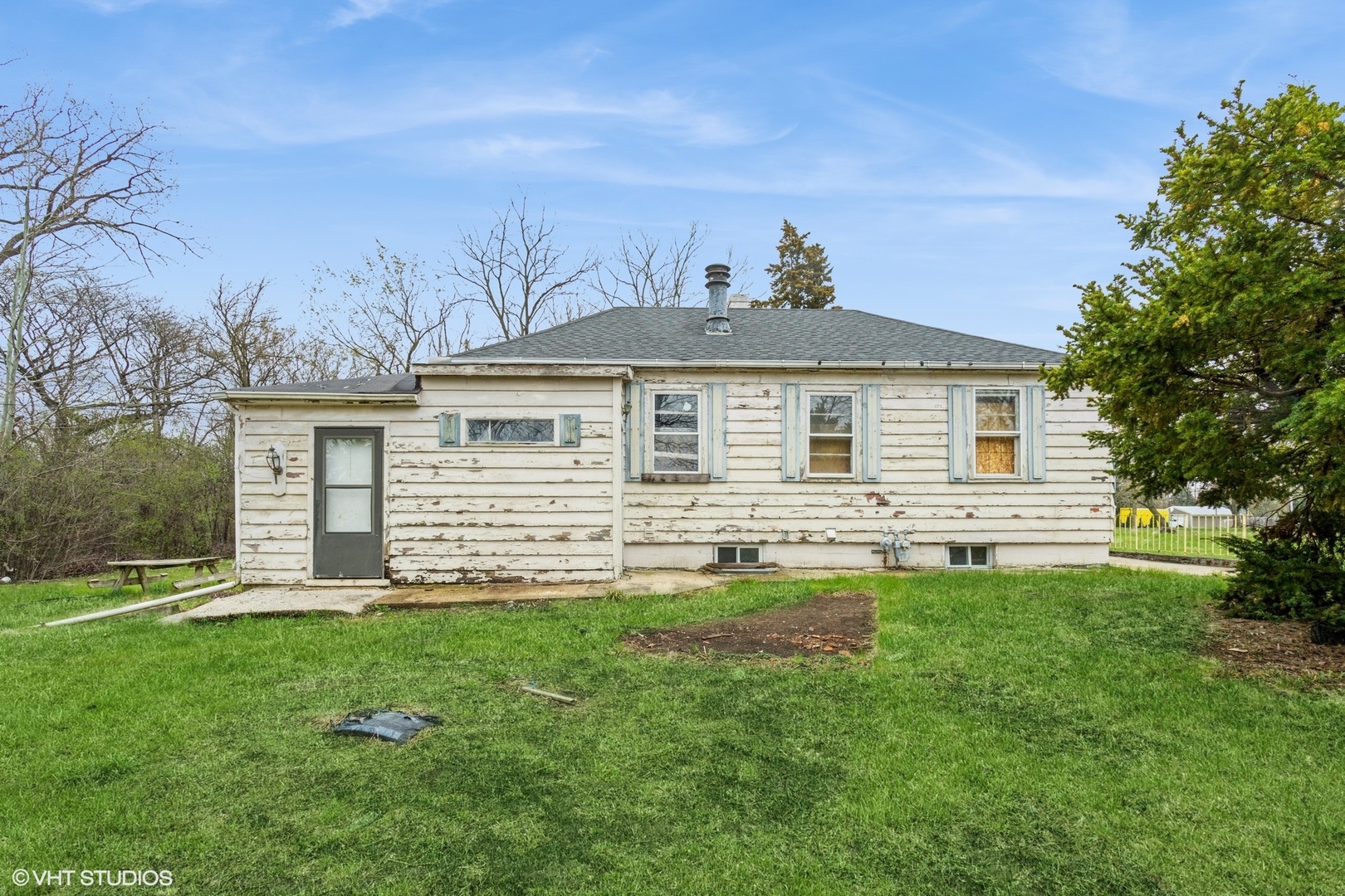 216 E 55th Street, Westmont, IL 60559