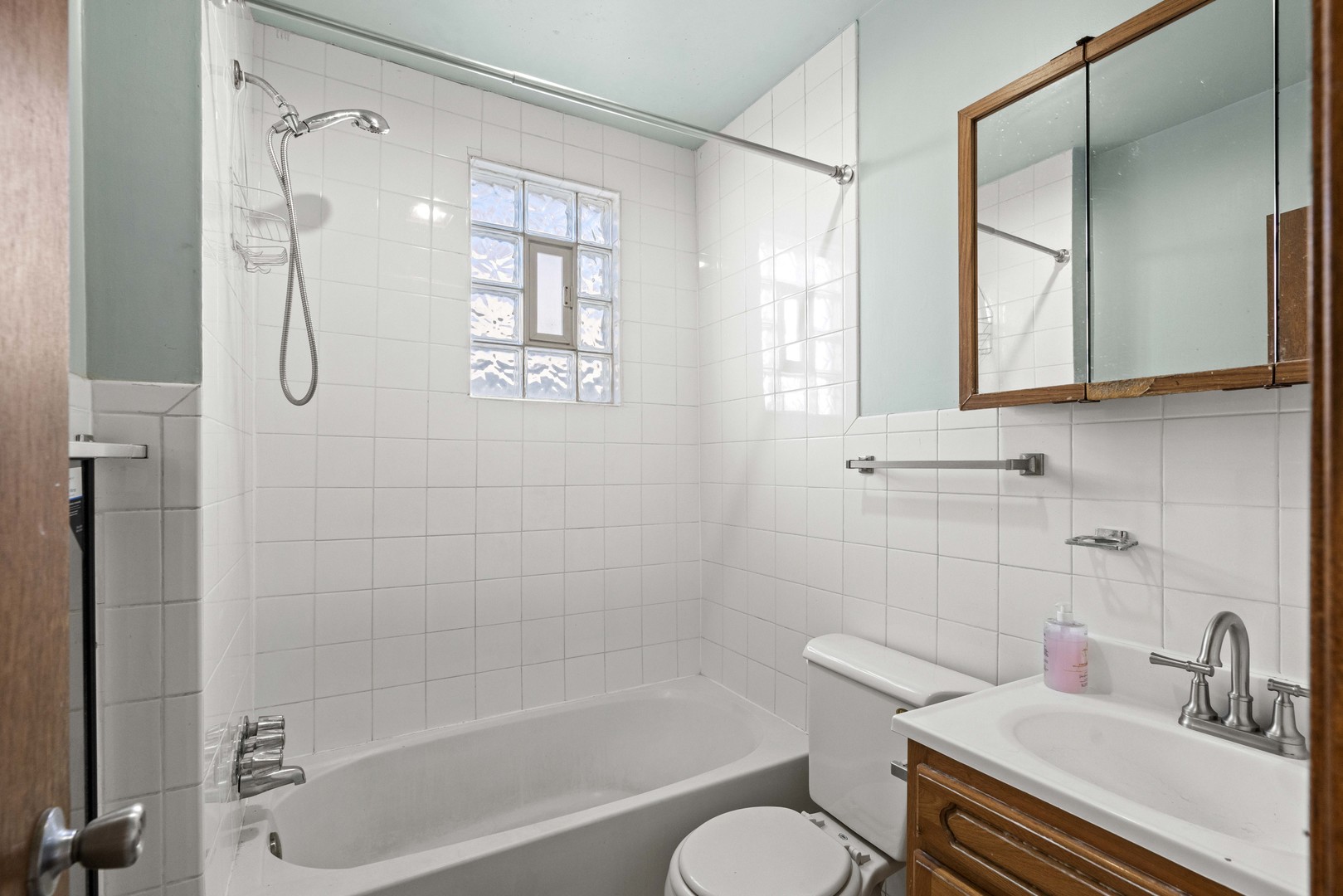 2922 E 97th Street, Chicago, IL 60617