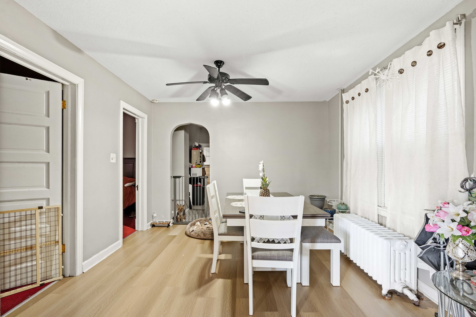 2922 E 97th Street, Chicago, IL 60617