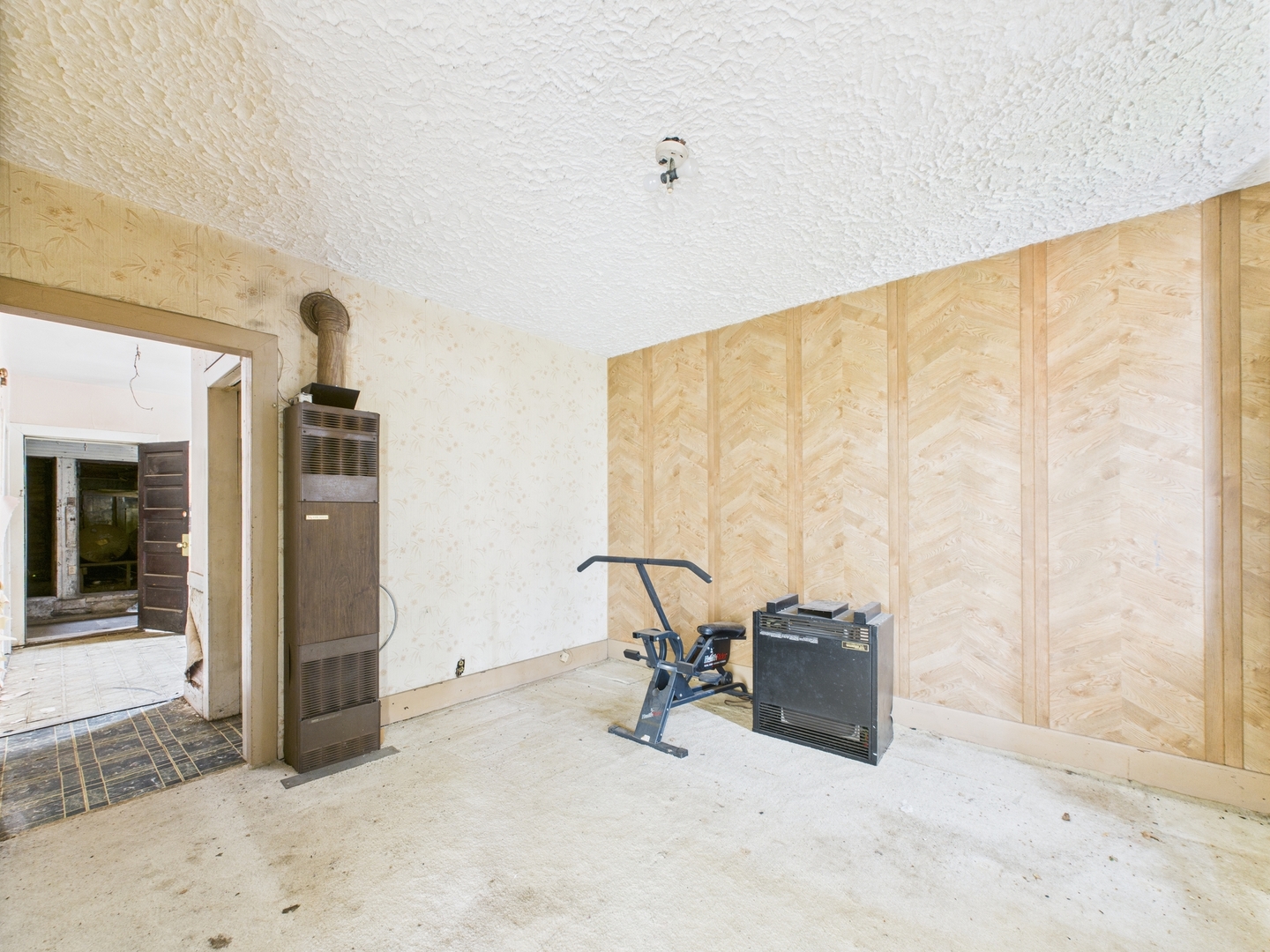 6725 S Justine Street, Chicago, IL 60636