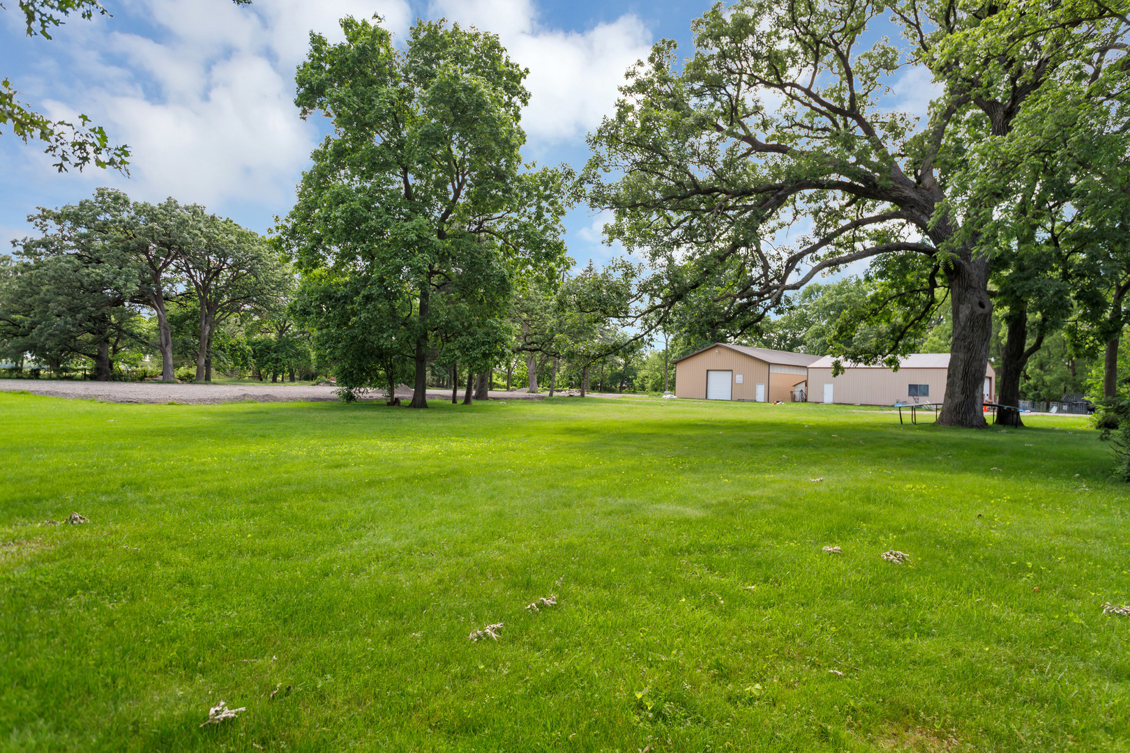 41W625 US Highway 20, Hampshire, IL 60140