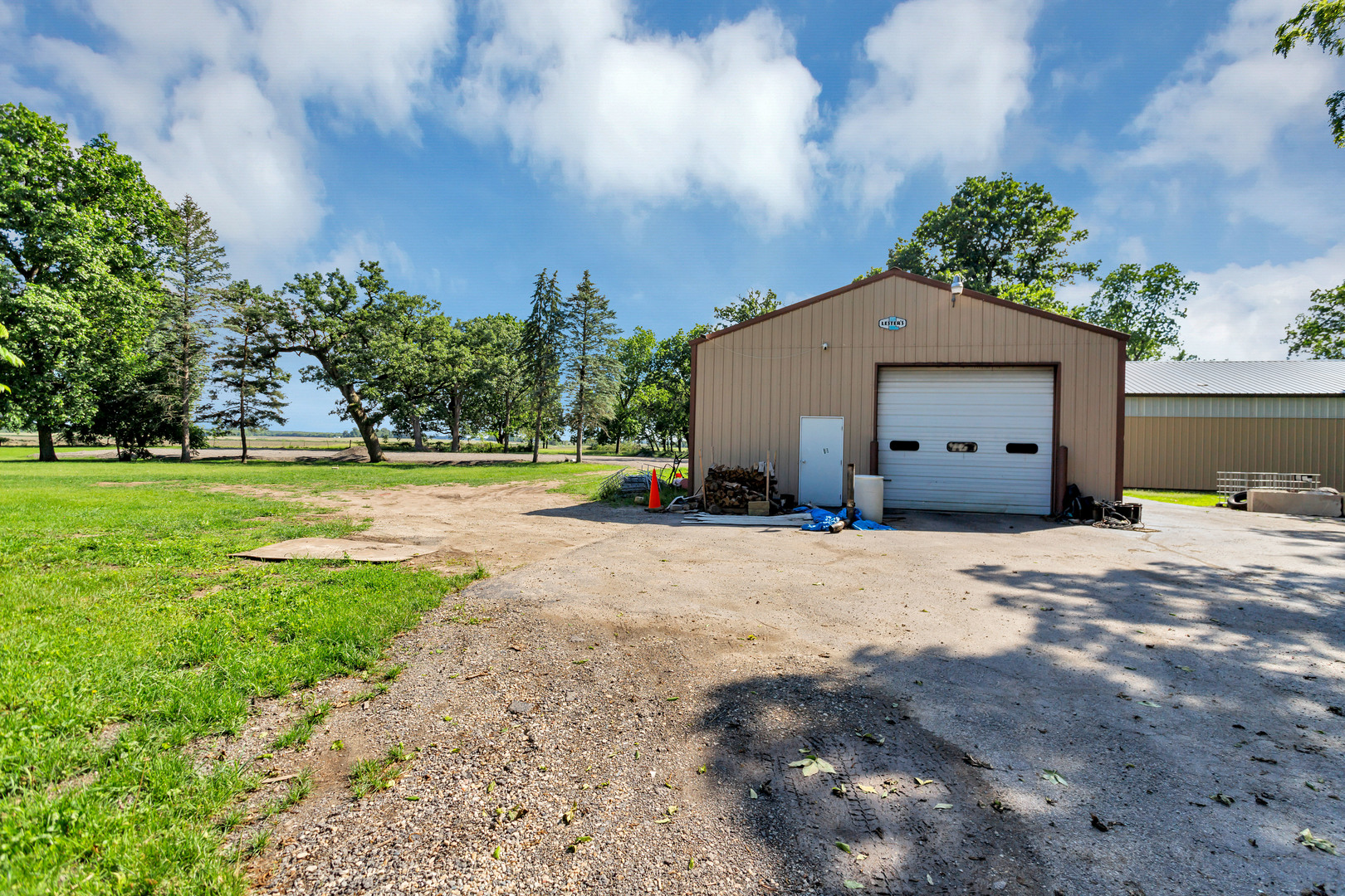 41W625 US Highway 20, Hampshire, IL 60140