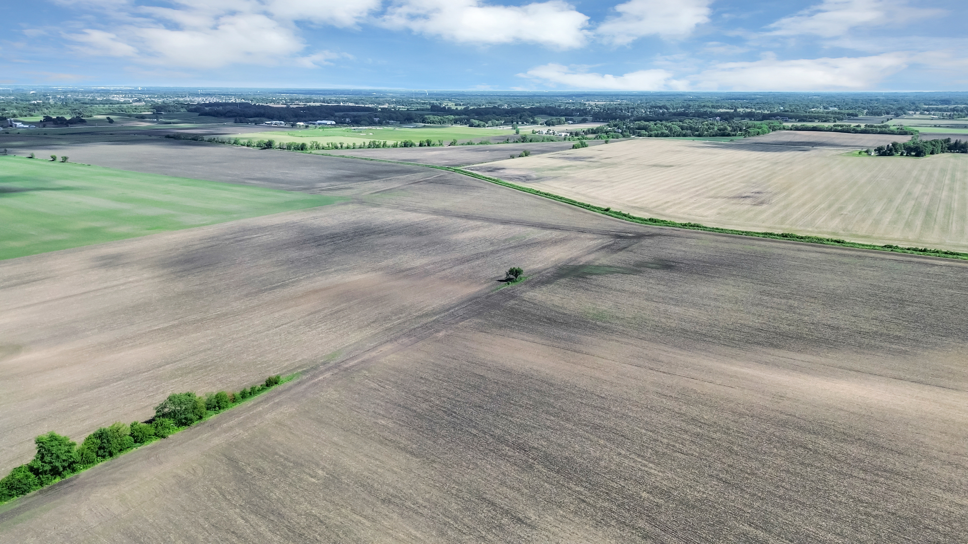 41W625 US Highway 20, Hampshire, IL 60140