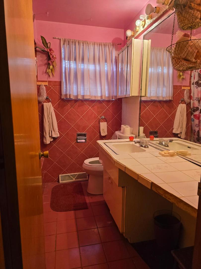 Calumet Park, IL 60827